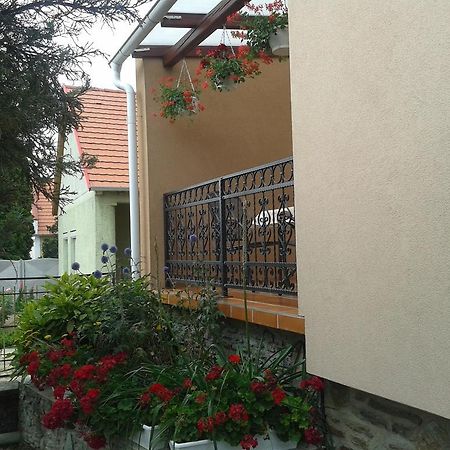 Marika Haus Buk Exterior foto