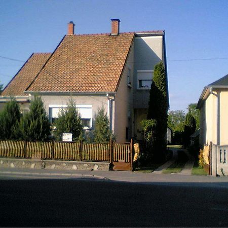 Marika Haus Buk Exterior foto